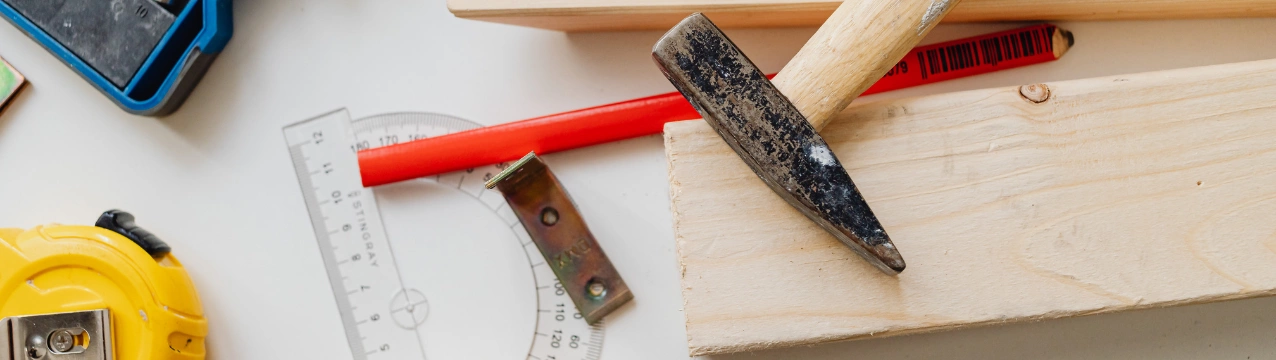 Інструменти для дрібного ремонту вдома в холодну пору