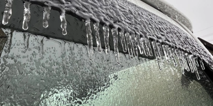 Авто в мороз: як доглядати за гумовими ущільнювачами дверей і багажника